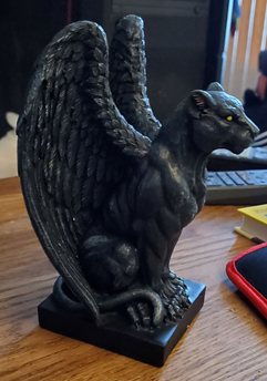 Gargoyle Jaguar figurine (6"). Click on image to view larger size in a new window.